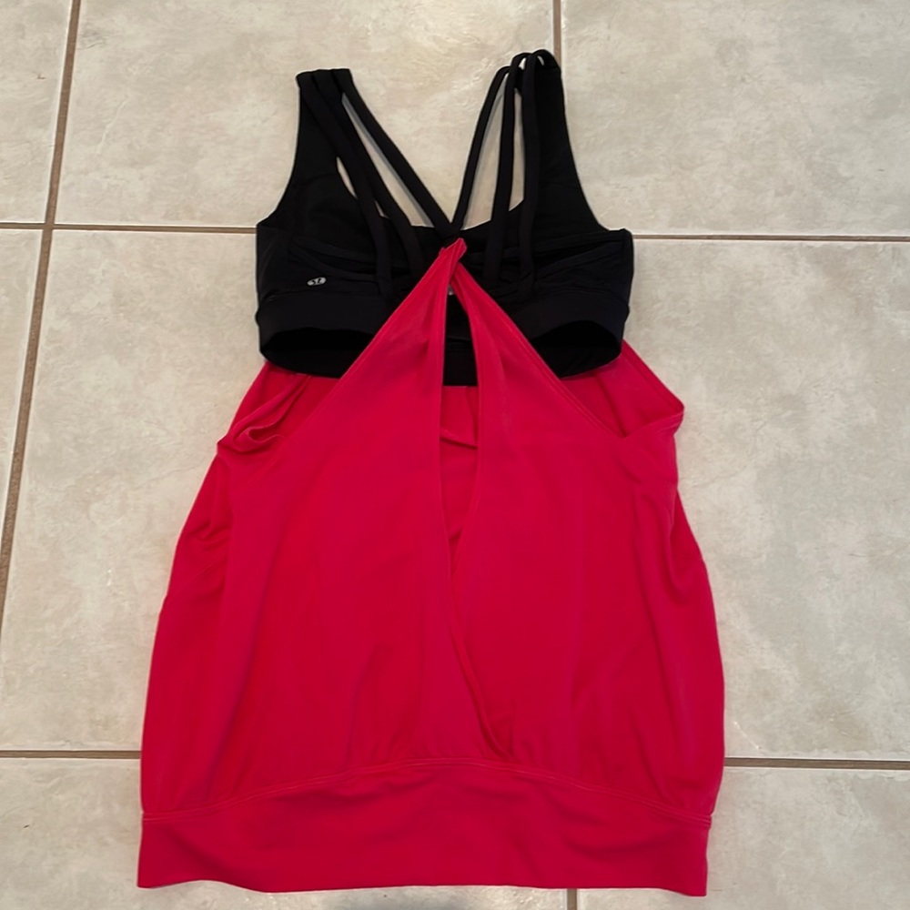 Lululemon tank with built-in, attached bra